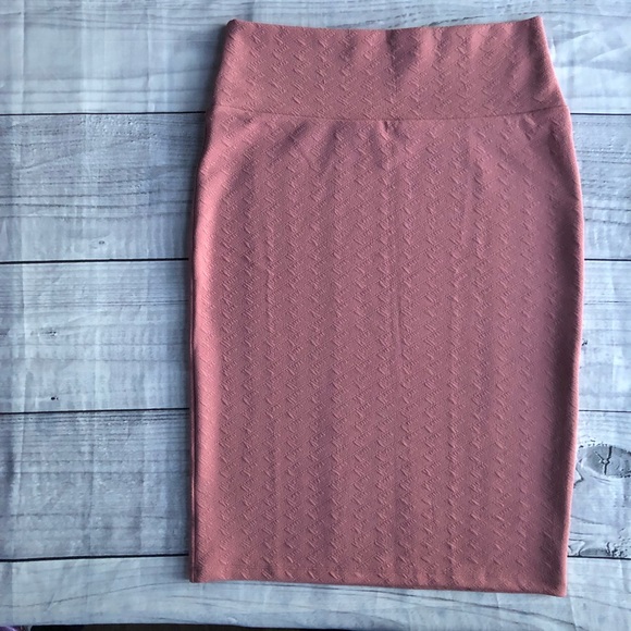 LuLaRoe Dresses & Skirts - LuLaRoe Cassie Skirt | Pencil Embossed Dusty Rose